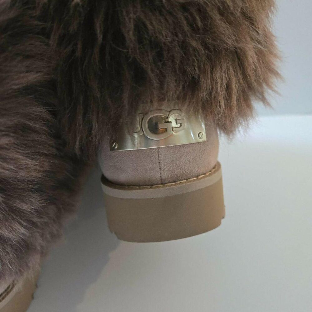 Uggs - image 3
